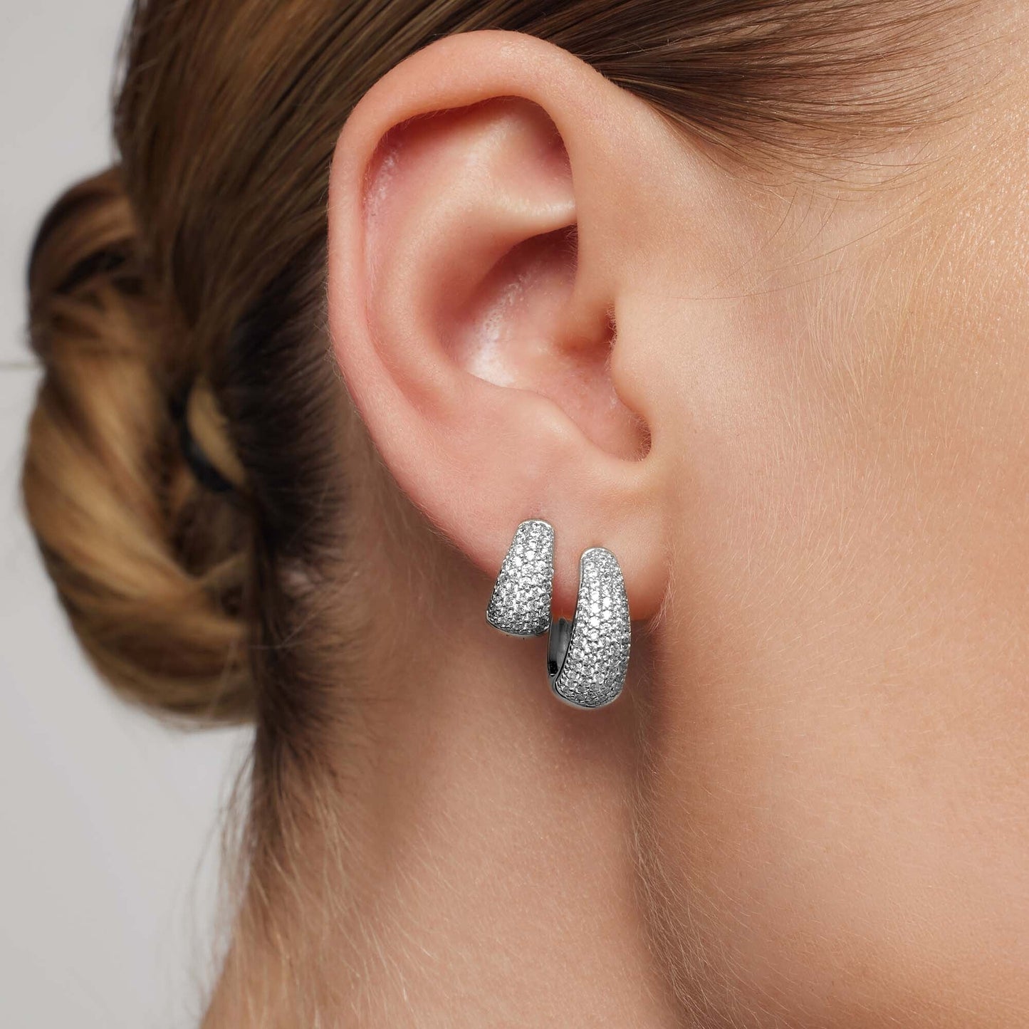 Aros Mini Lila | Oro Blanco