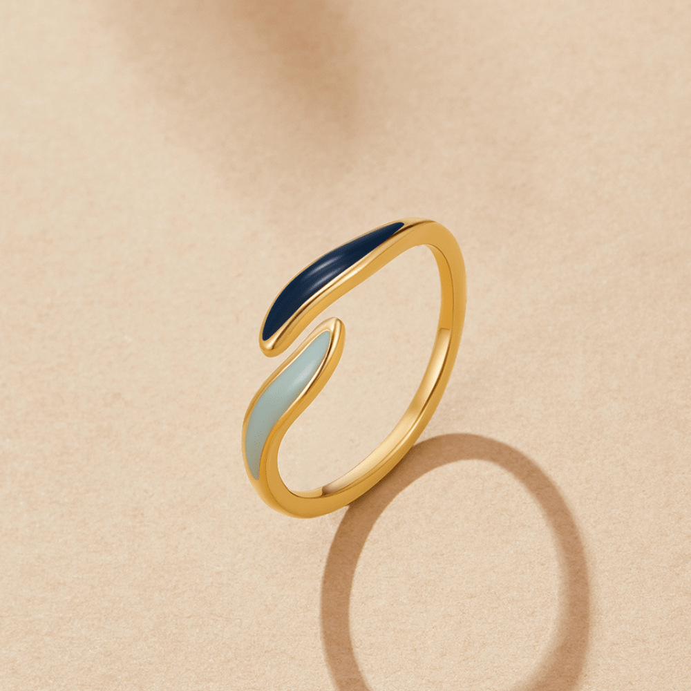 Anillo Envolvente de Olas del Océano Azul