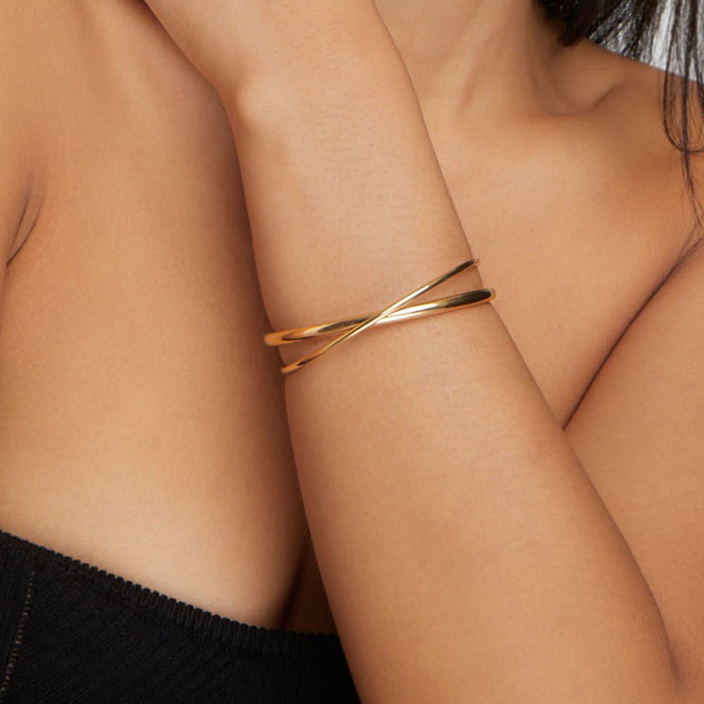 Pulsera Dorada Torcida