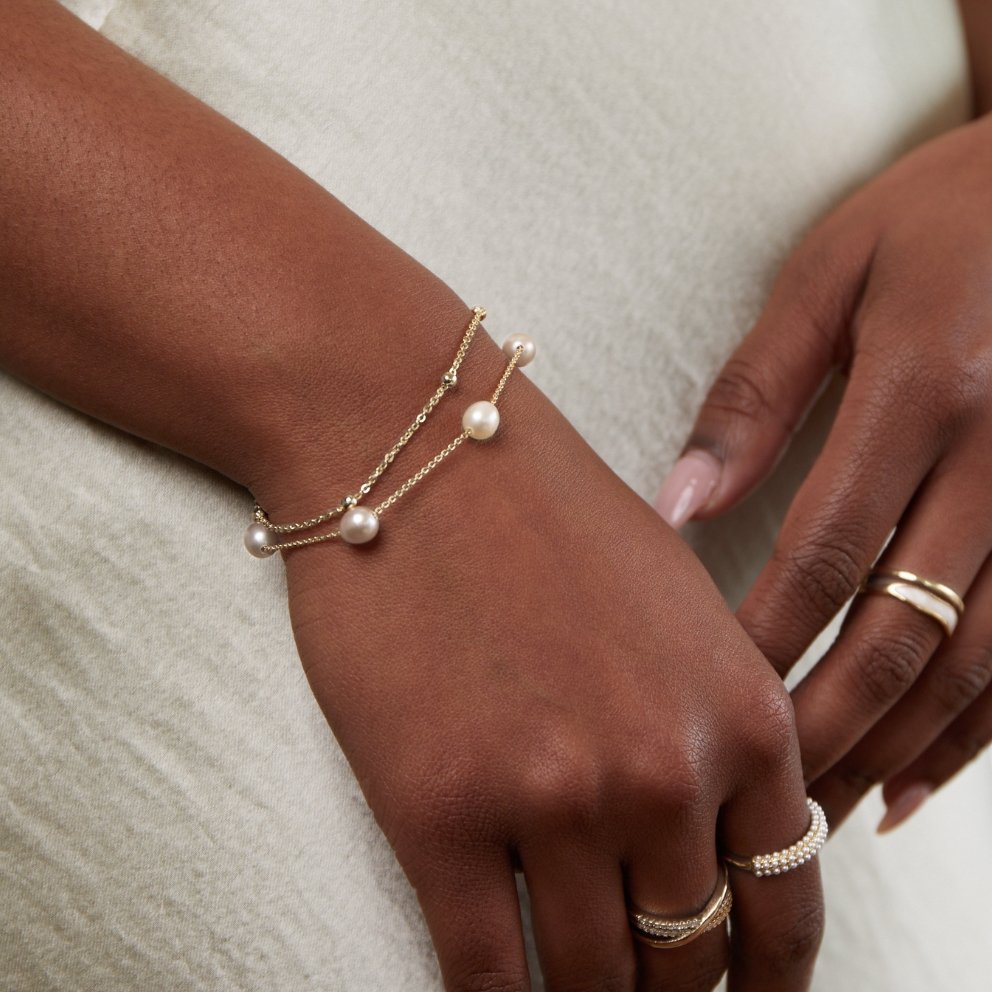 Pulsera en Capas de Perlas de Agua Dulce