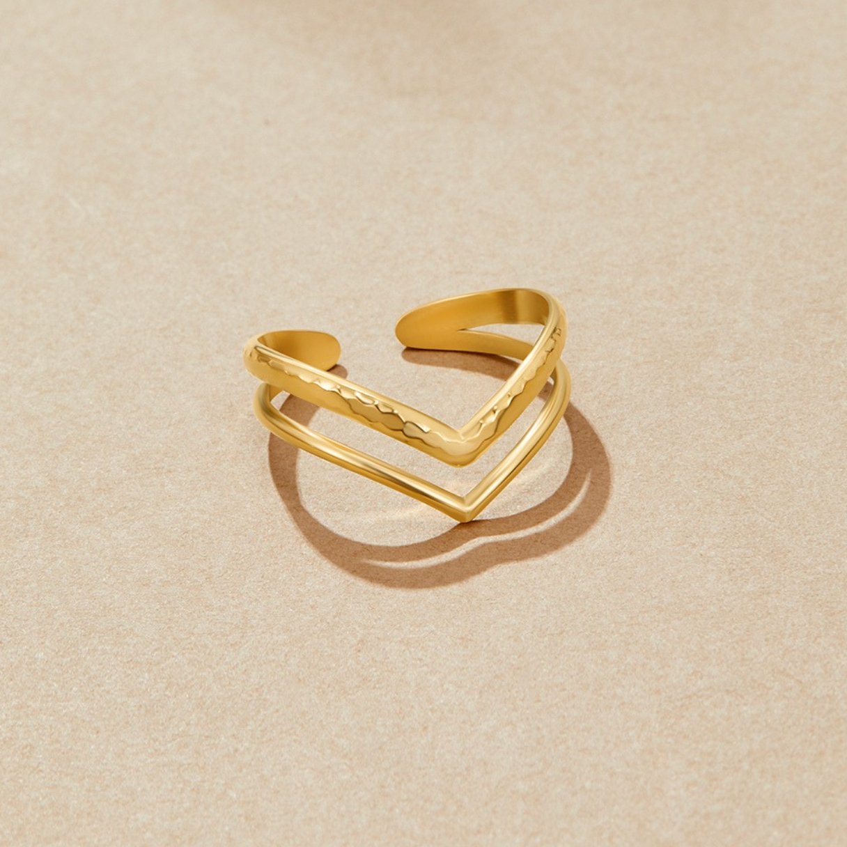 Anillo Envueltos en Capas