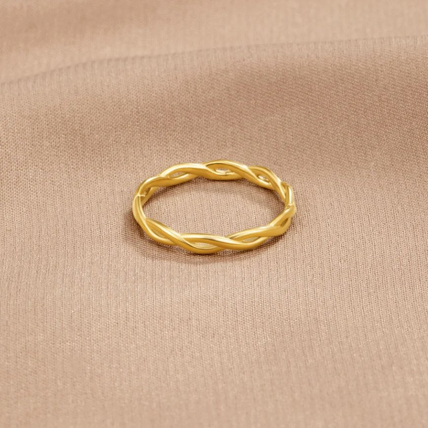 Anillo Torcido Infinito de Oro de 18K