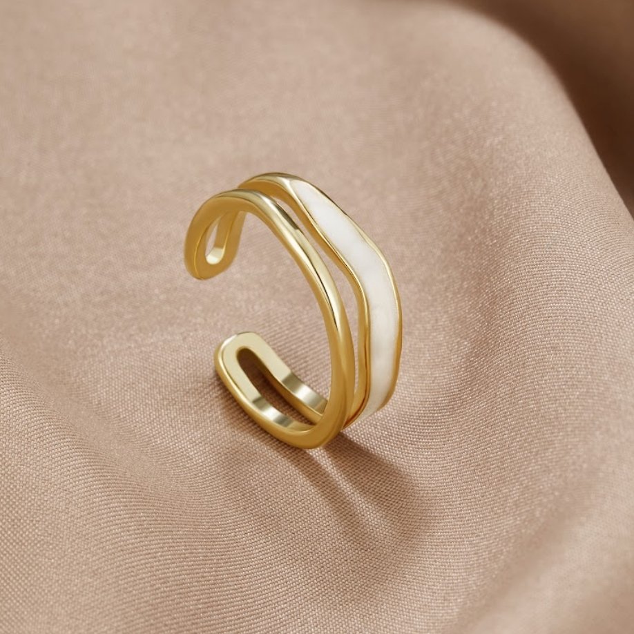 Anillo Dorado en Capas Sahara
