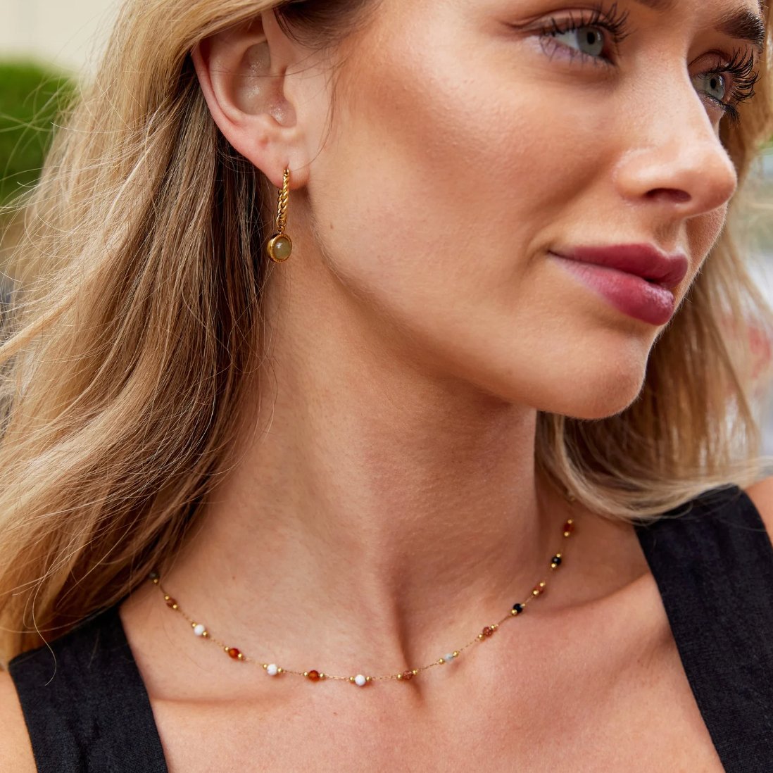 Collar de Piedra con Cuentas