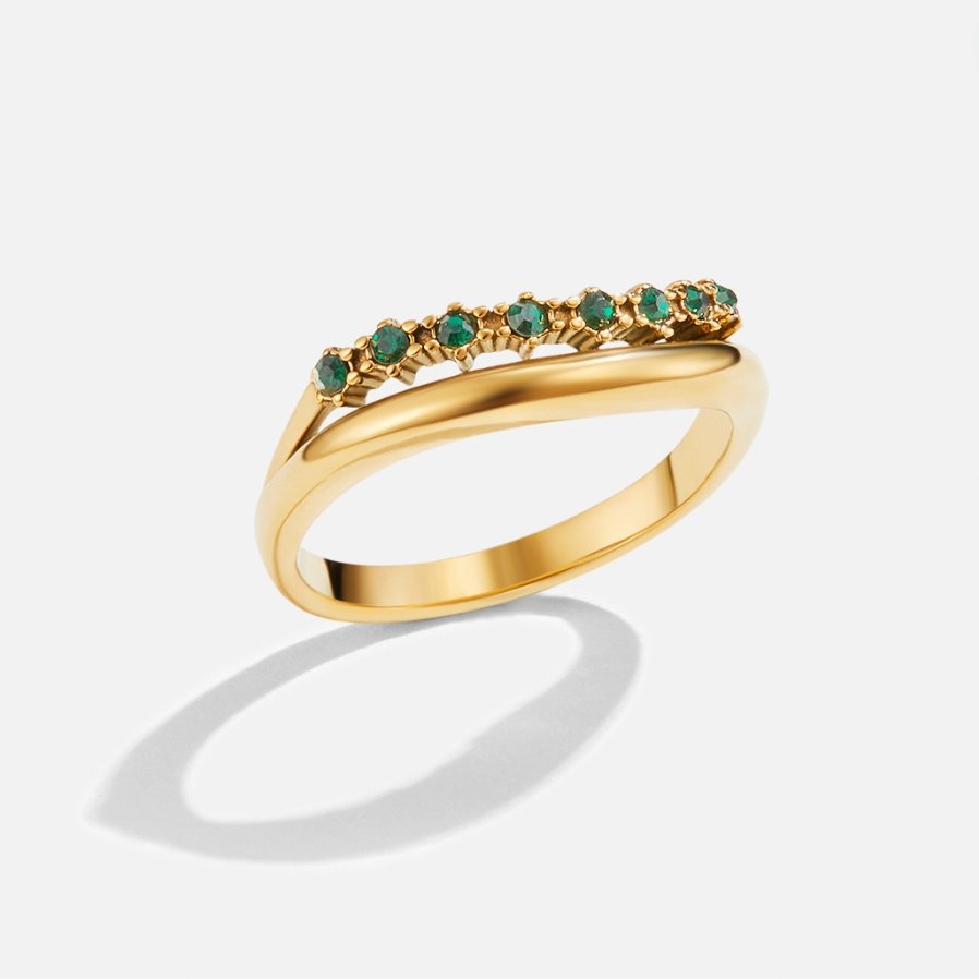 Anillo en Capas Verde Esmeralda