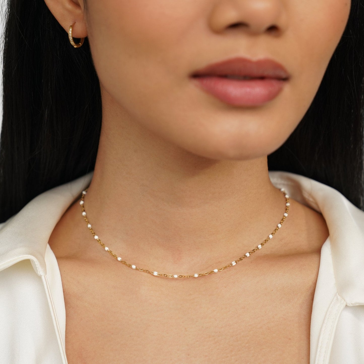 Collar de Cuentas Blancas