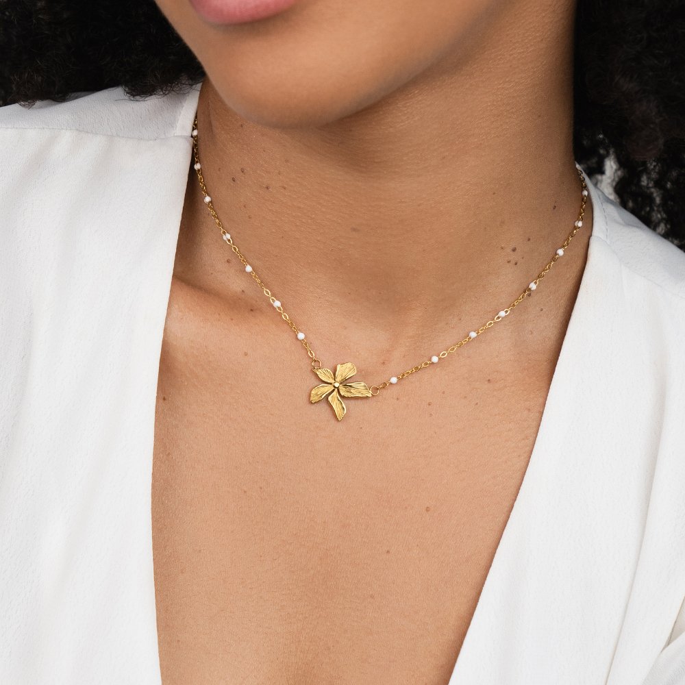 Collar de Cuentas Doradas