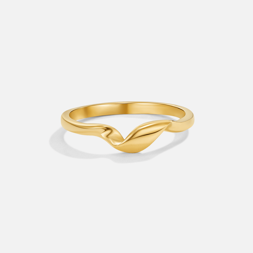 Anillo Dorado Torcido