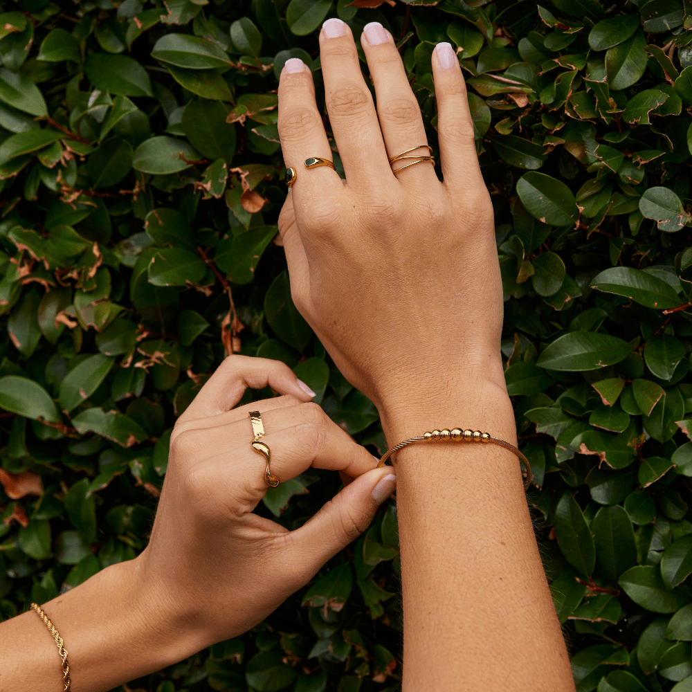 Brazalete de Cuentas de Oro