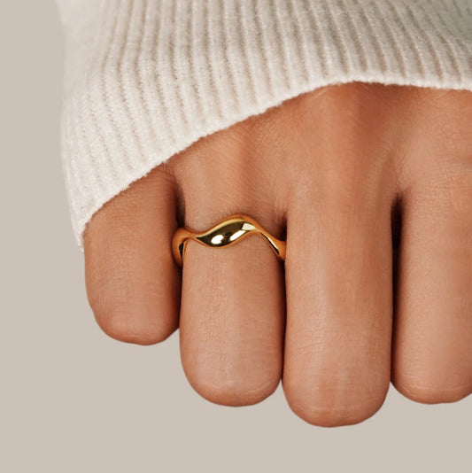 Anillo Ola de Oro de 18K