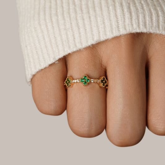 Anillo de Cristal Trébol de Cuatro Hojas