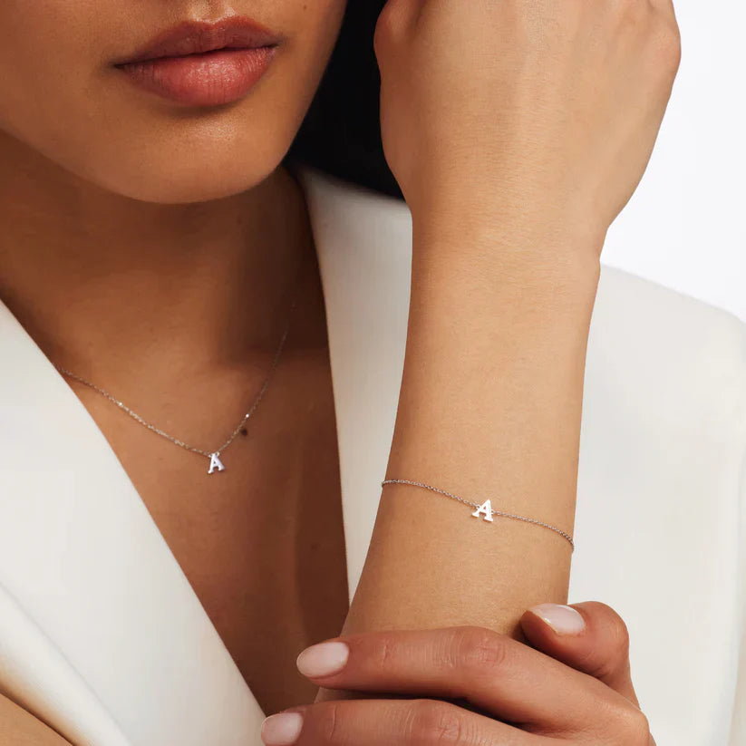 Pulsera Vita Signa con Inicial | Oro Blanco