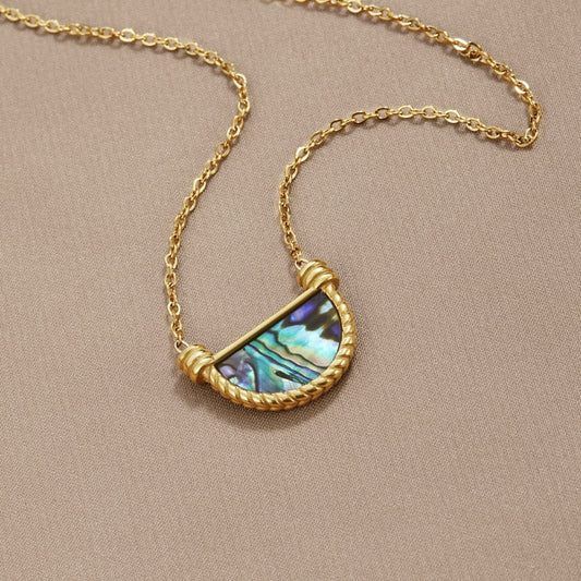 Collar de Concha Turquesa