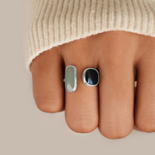 Anillo Envolvente de Plata con Aguamarina