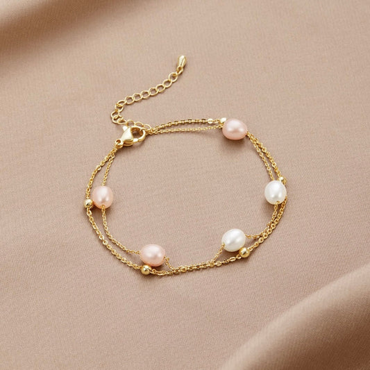Pulsera en Capas de Perlas de Agua Dulce