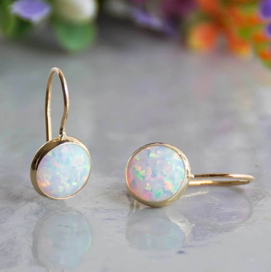 Aretes Vintage de Oro con Ópalo