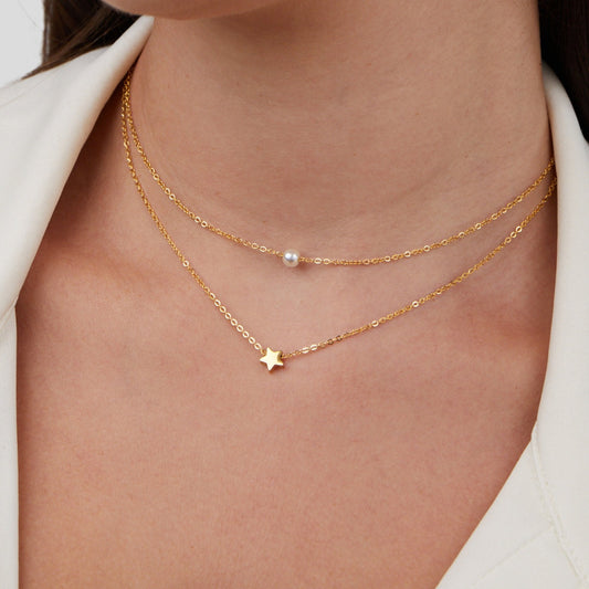 Collar en Capas de Estrella Dorada y Perlas