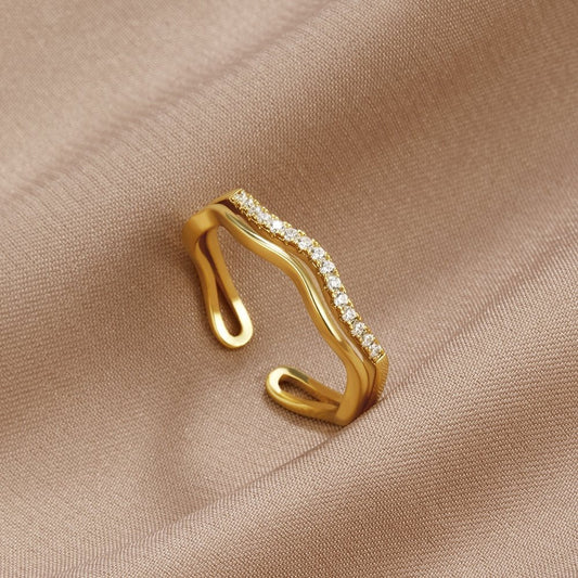Anillo en Capas Juni de Oro y Cristal