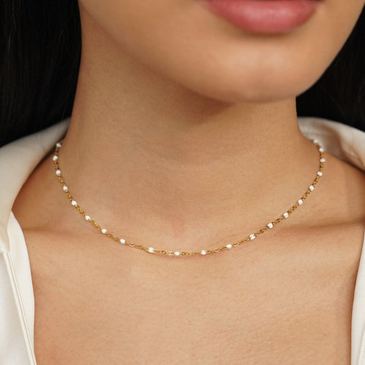 Collar de Cuentas Blancas