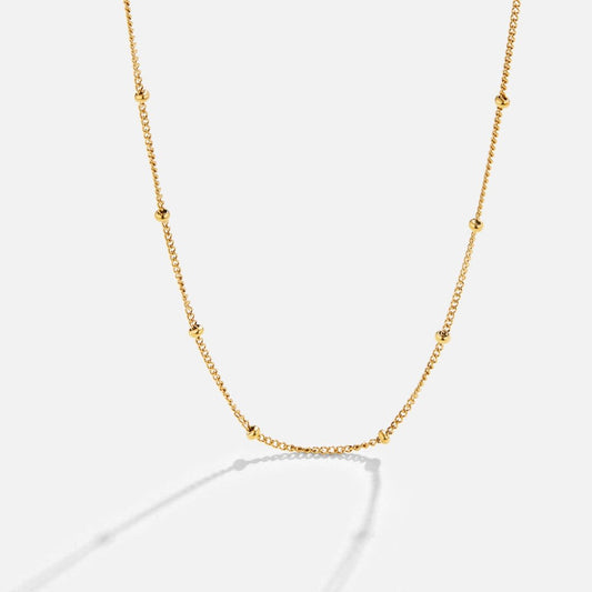 Collar de Cadena Dorada con Cuentas