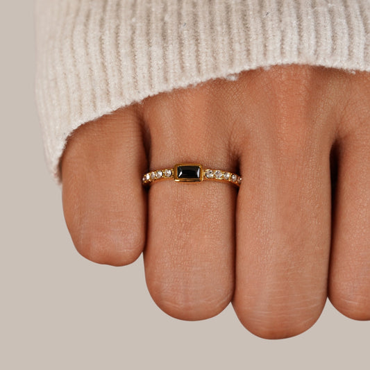 Anillo de Cristal y Ónix Negro