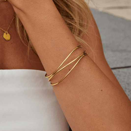 Brazalete en Capas de Oro