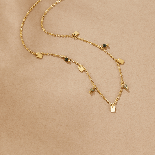 Collar de Gota Cuadrada Dorada
