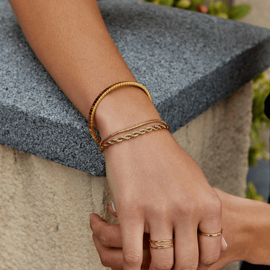 Pulsera en Capas Torcida